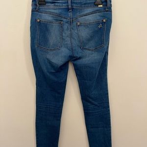 DL1961 Medium Wash Emma Power Legging in Pelham